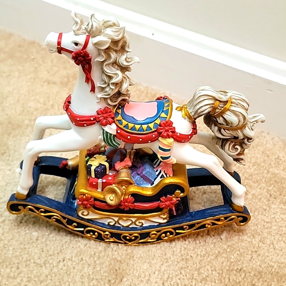Heritage House Collectors Edition Music Player - Rocking Horse with Sled